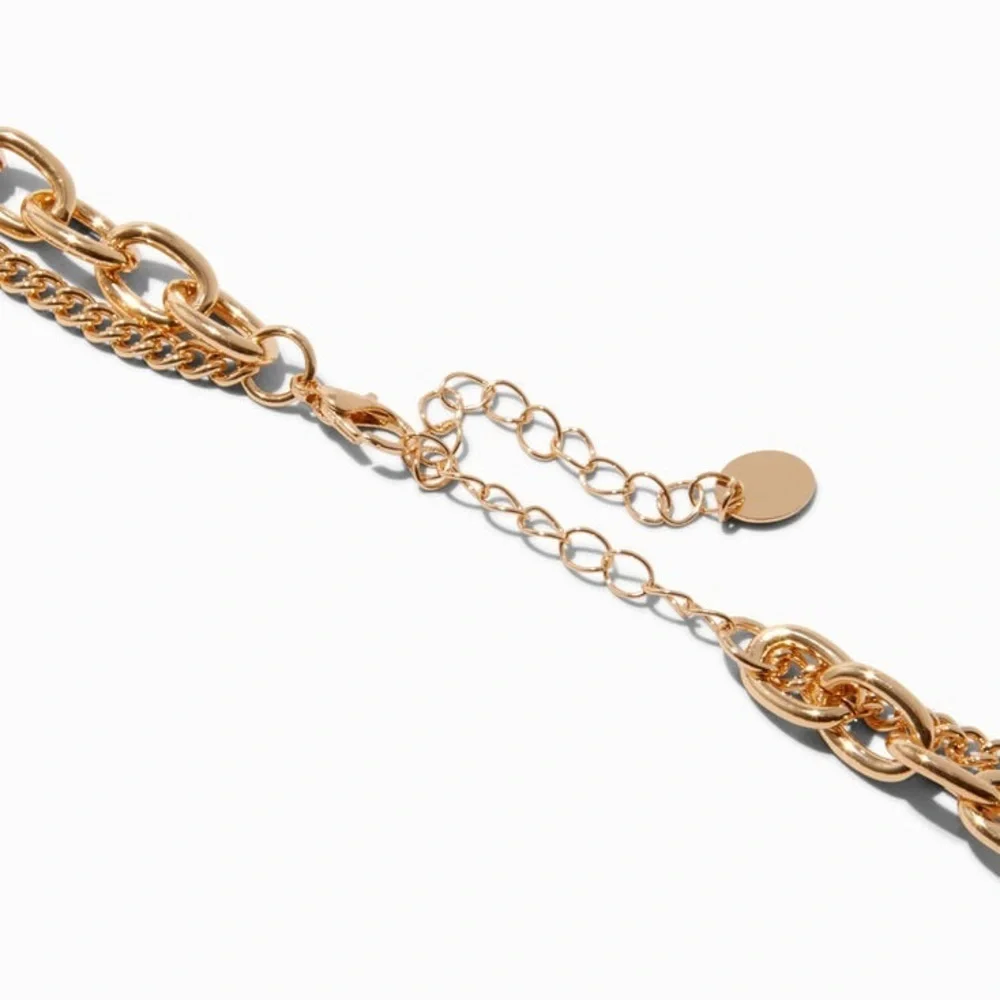 NWOT CONCH SHELL GOLD-TONE MULTI-STRAND NECKLACE